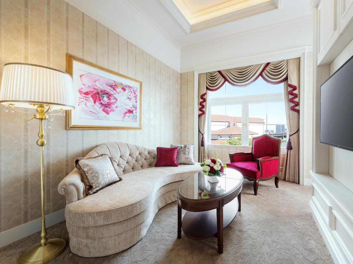 Takarazuka Hotel Exterior photo