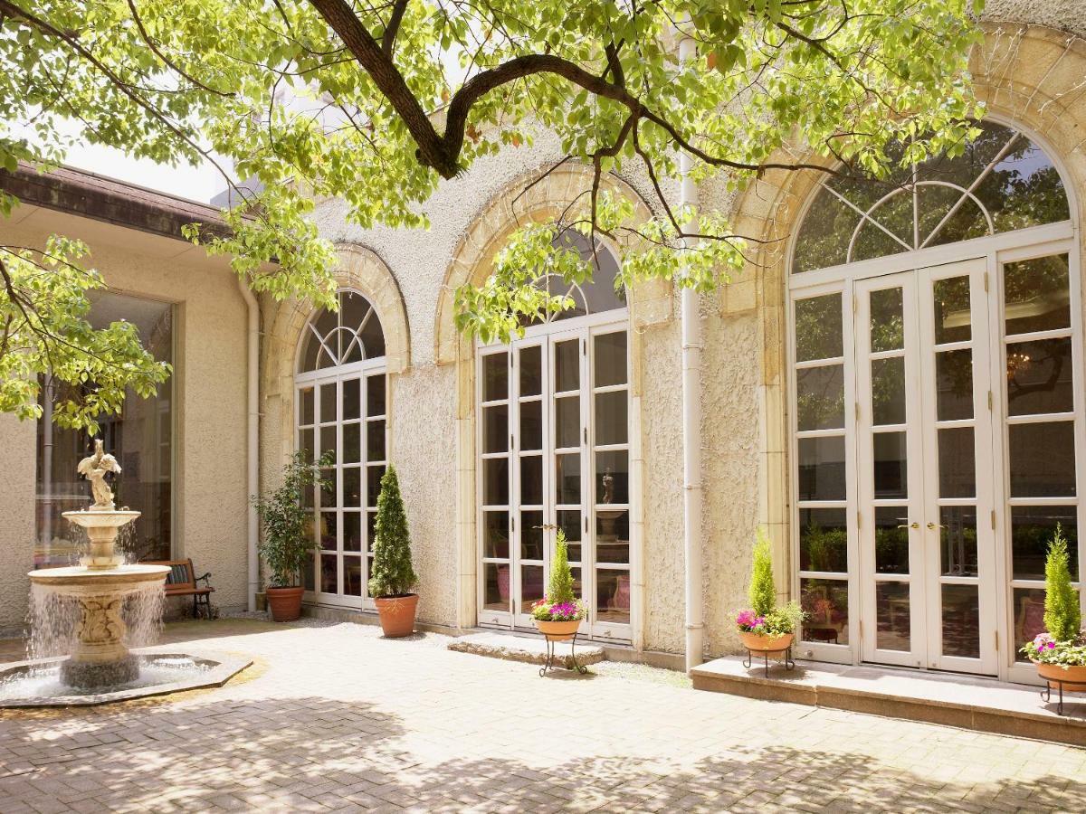 Takarazuka Hotel Exterior photo